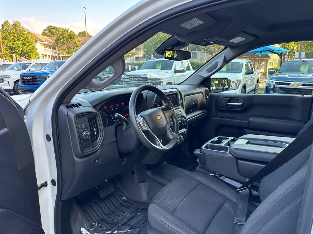Used 2025 Chevrolet Silverado 1500 W/T RWD image 12