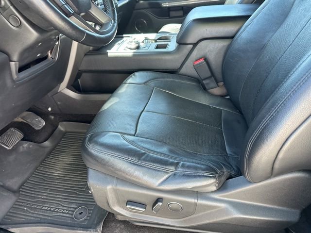 Used 2018 Ford Expedition XLT w/ Equipment Group 202A image 16