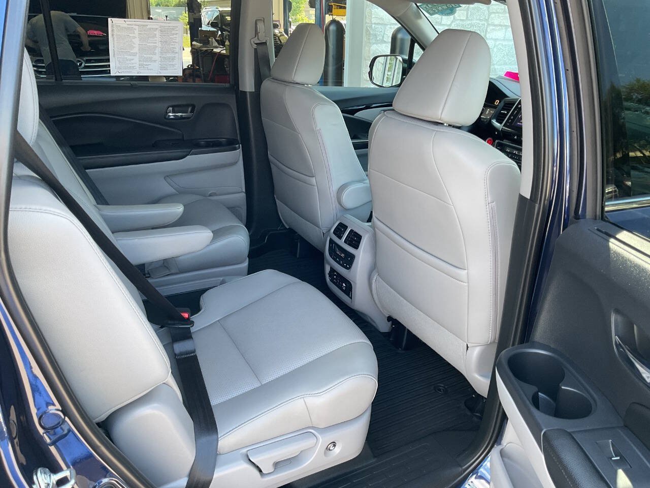 Used 2016 Honda Pilot Elite image 49