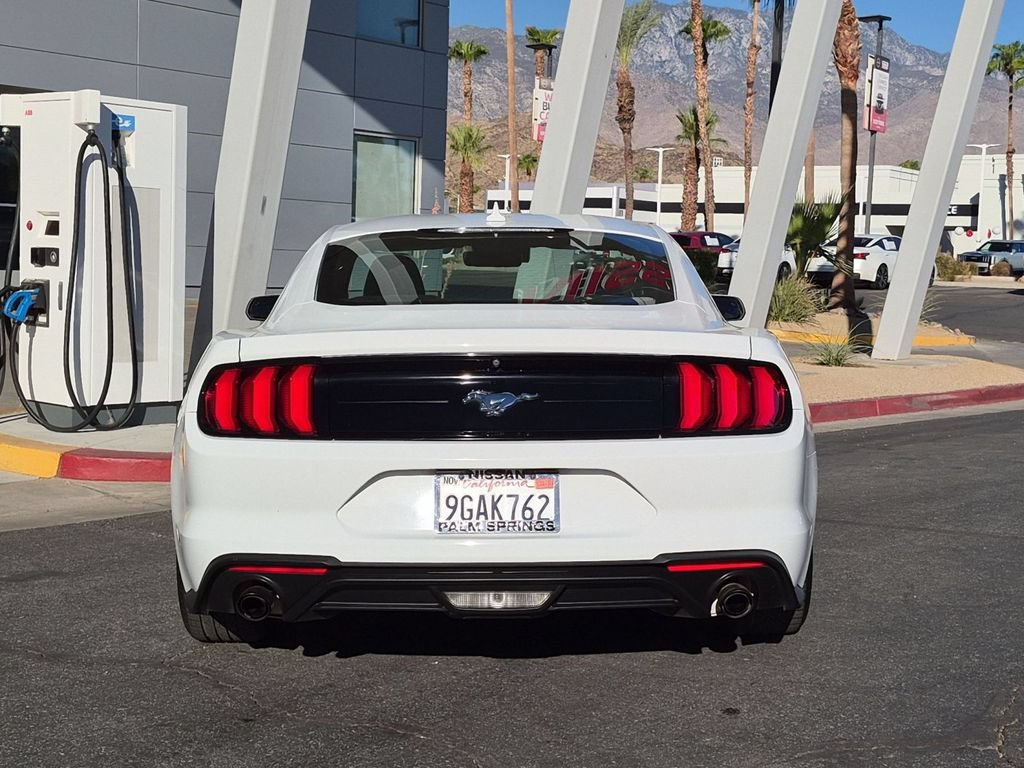 Used 2021 Ford Mustang Coupe RWD image 4