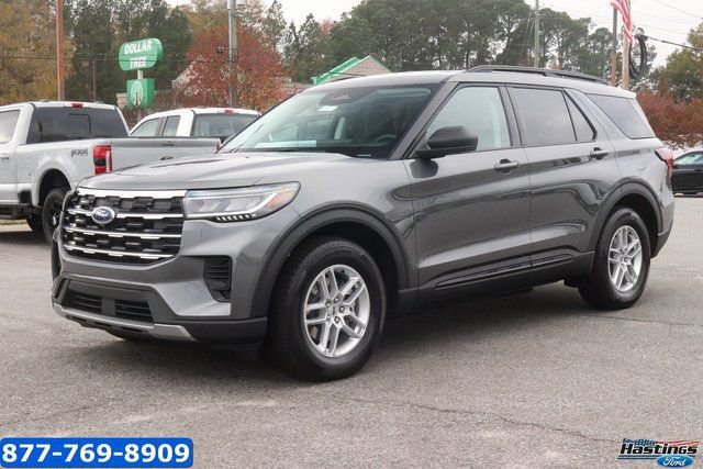 New 2026 Ford Explorer Active image 3