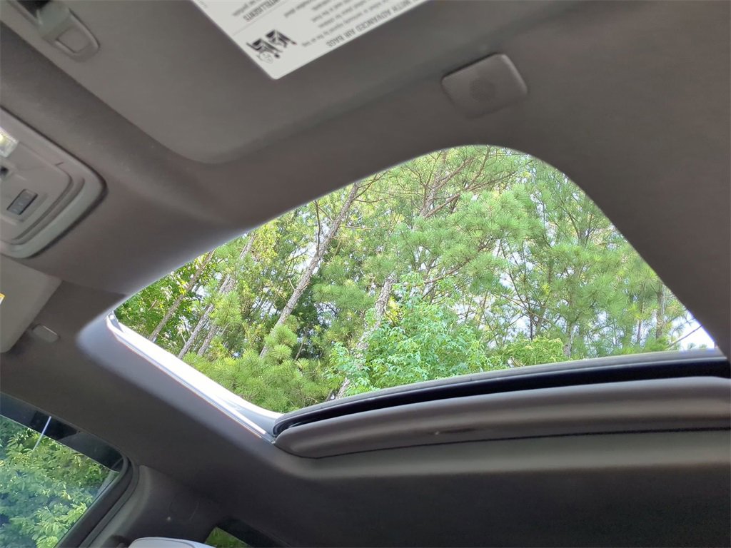 Used 2025 Chevrolet Silverado 2500 LTZ w/ LTZ Premium Package image 28