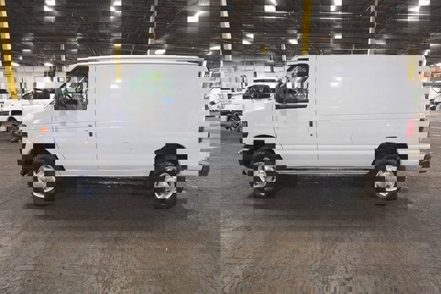 Used 2009 Ford E-350 and Econoline 350 Super Duty image 2