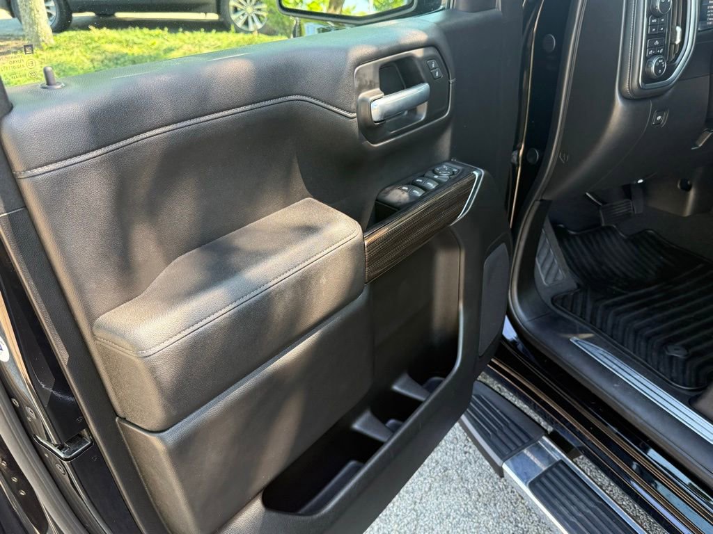 Used 2019 Chevrolet Silverado 1500 LT w/ All-Star Edition AWD/4WD image 13