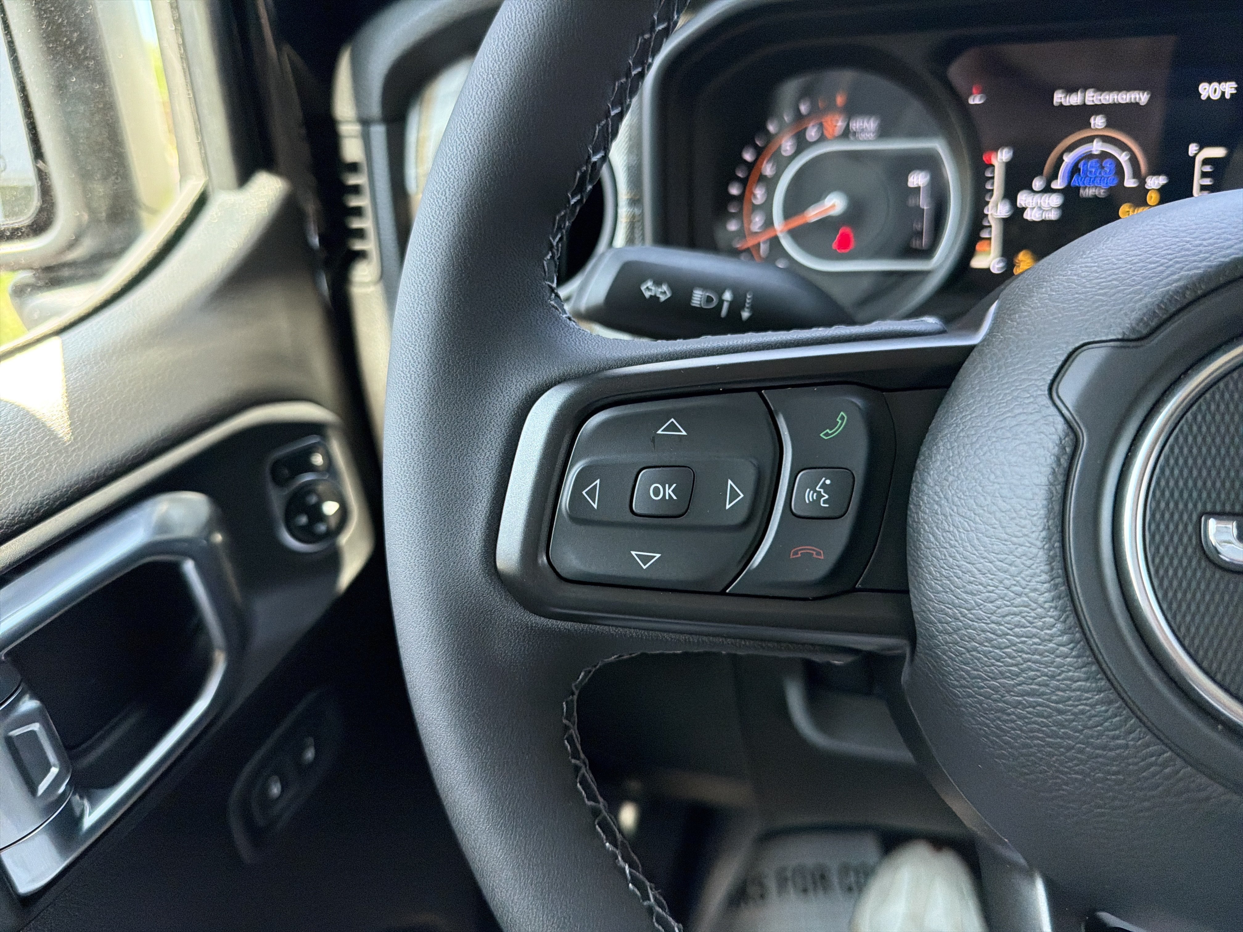 Used 2026 Jeep Gladiator Sport AWD/4WD image 28