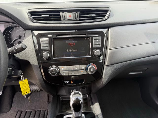 Used 2019 Nissan Rogue S AWD/4WD image 13