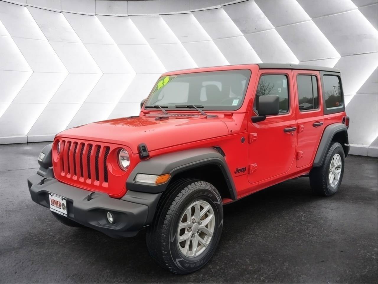 Used 2023 Jeep Wrangler Unlimited Sport AWD/4WD video 3