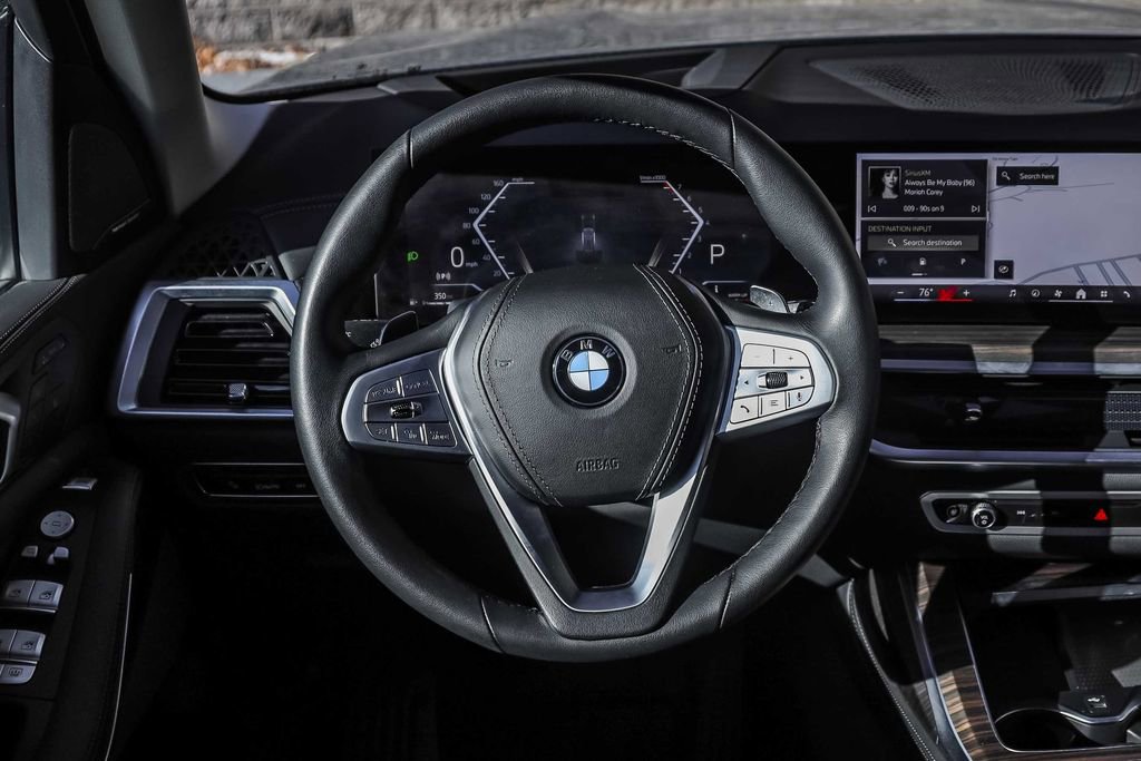 Used 2024 BMW X7 xDrive40i w/ Premium Package image 25
