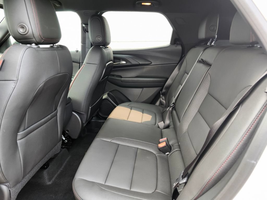 Used 2026 Chevrolet TrailBlazer RS w/ Convenience Package FWD image 14