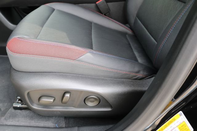 Used 2025 Chevrolet Equinox RS w/ Safety and Technology Package FWD image 13