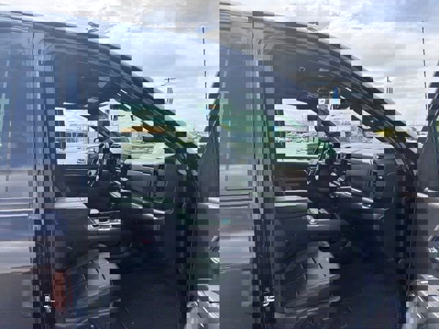 Used 2024 Chevrolet Silverado 2500 High Country w/ Midnight Edition image 33