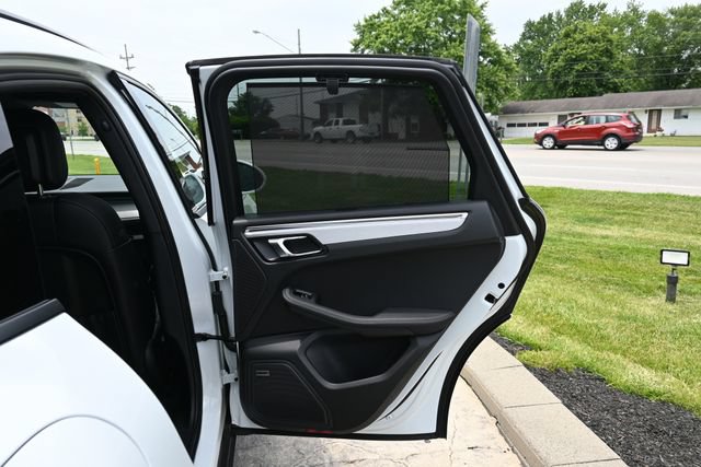 Used 2026 Porsche Macan AWD/4WD image 20