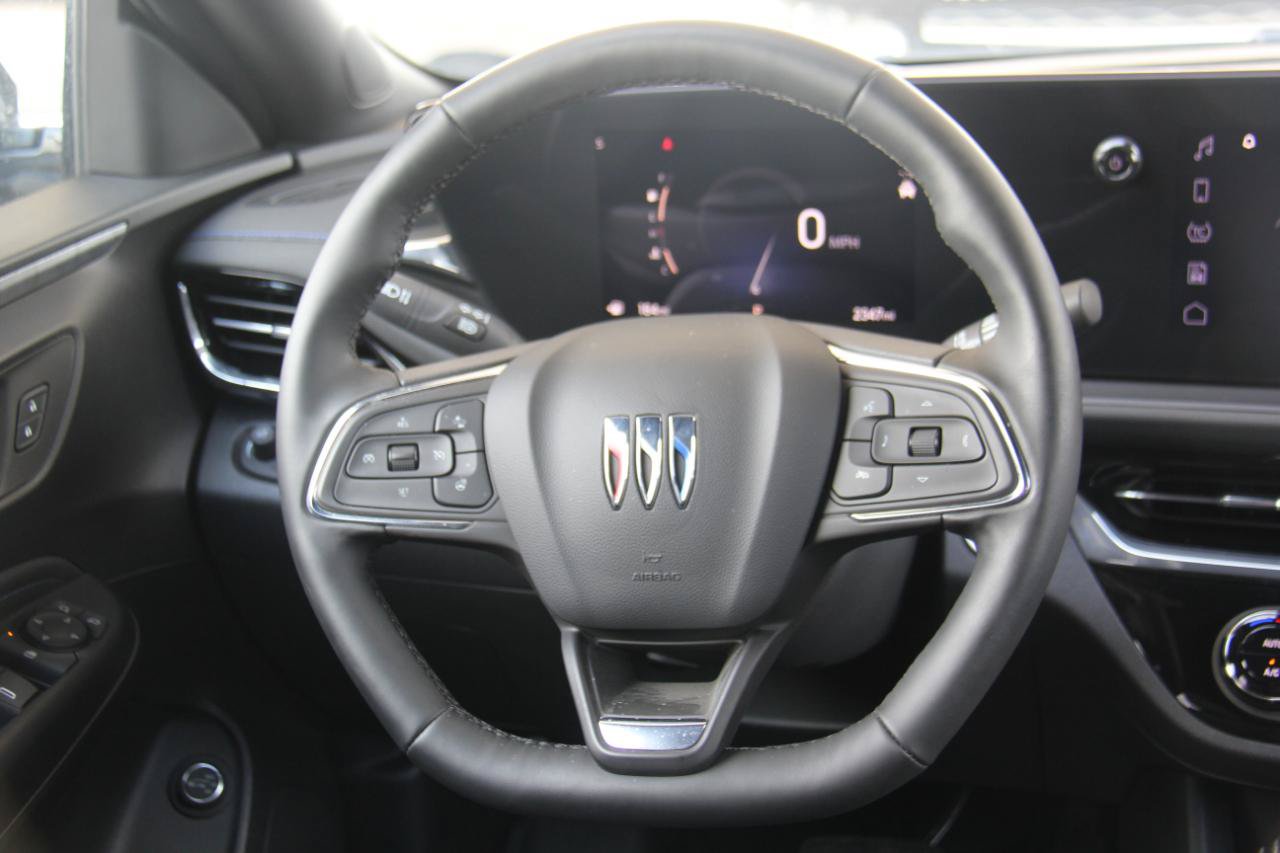 Used 2026 Buick Envista Sport Touring w/ Convenience I Package FWD image 11