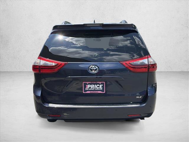 Used 2020 Toyota Sienna XLE Premium w/ Protection Package FWD image 7