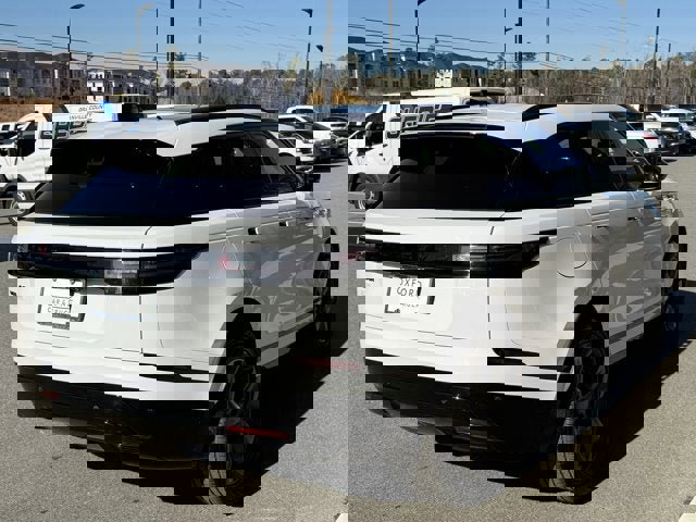 Used 2025 Land Rover Range Rover Velar Dynamic SE image 6