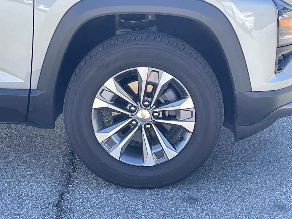 New 2026 Chevrolet Equinox LT w/ Convenience Package II image 10