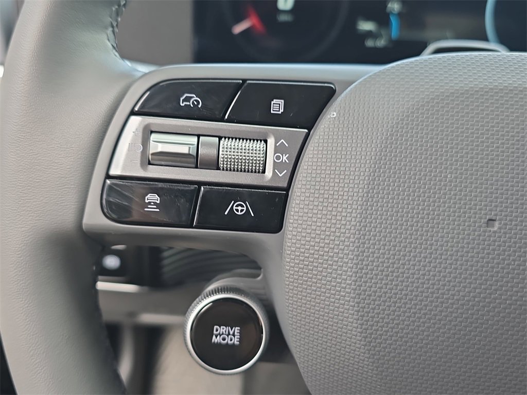 Certified 2025 Hyundai Ioniq 5 SEL image 17