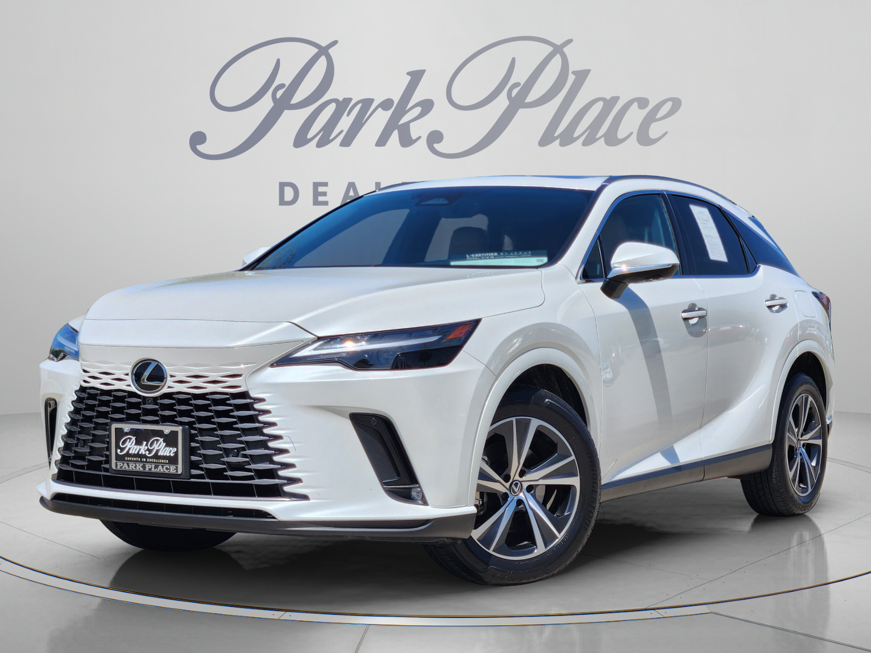 Used 2025 Lexus RX 350 Premium w/ Accessory Package (Z1) FWD image 1
