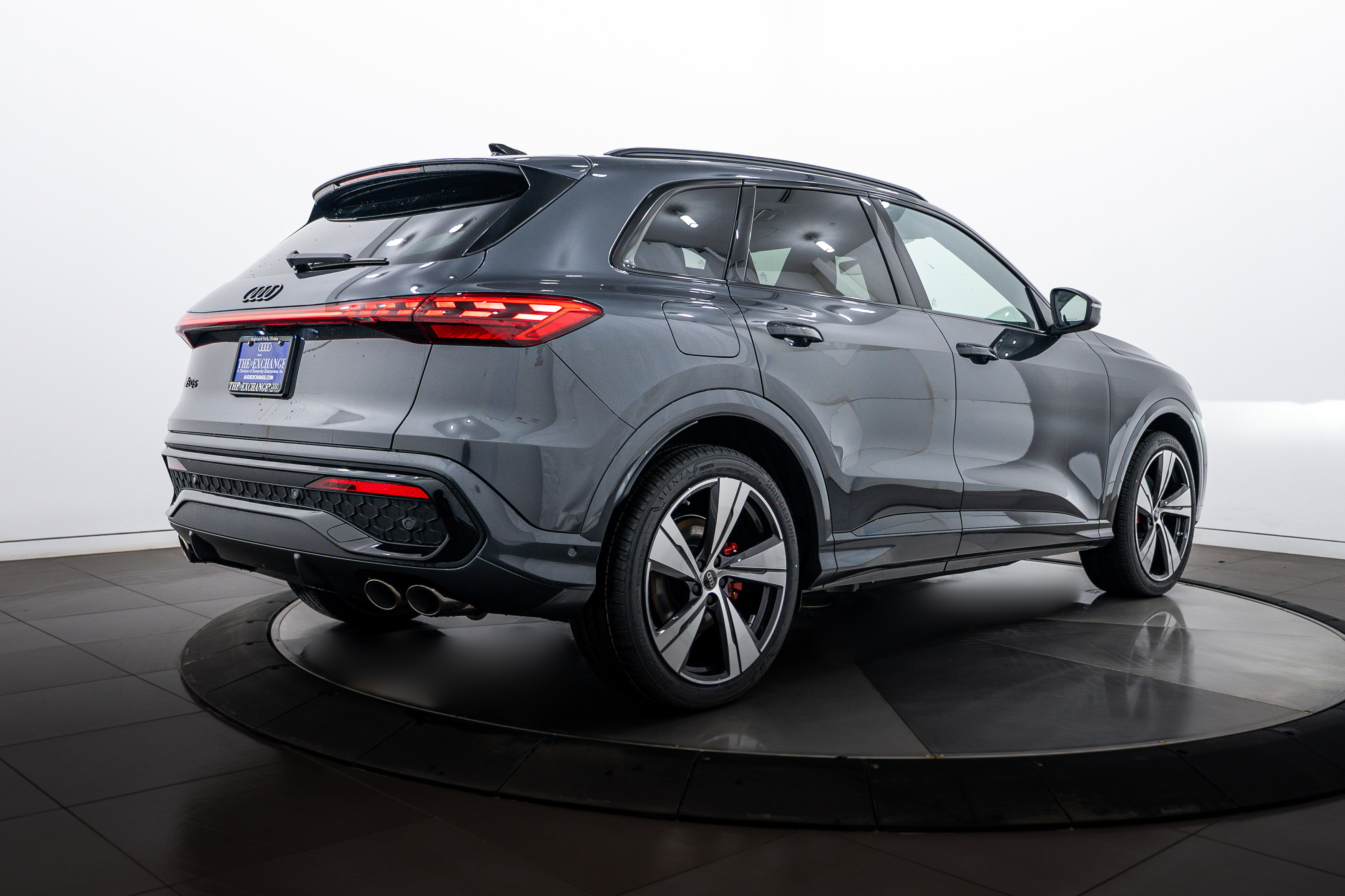 New 2025 Audi SQ5 Premium Plus image 4