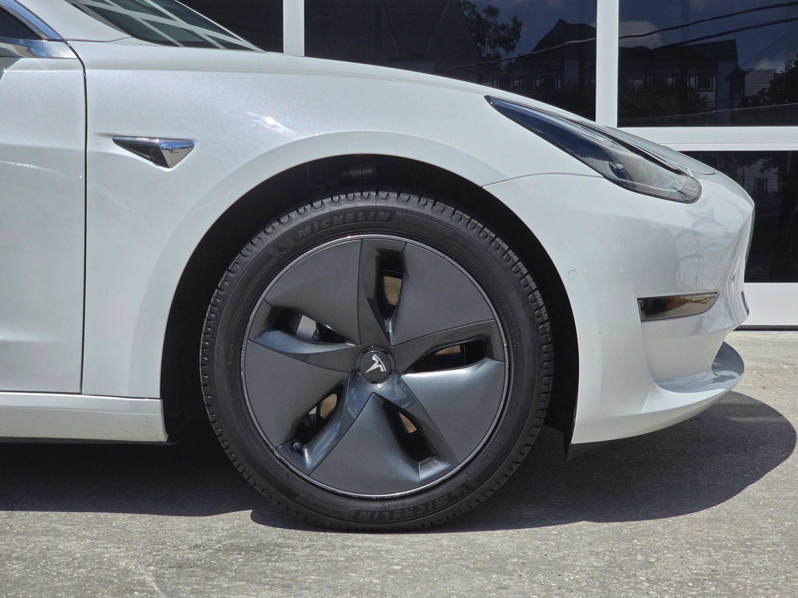 Used 2020 Tesla Model 3 Standard Range Plus RWD image 40