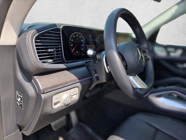 Used 2026 Mercedes-Benz GLS 450 4MATIC image 9