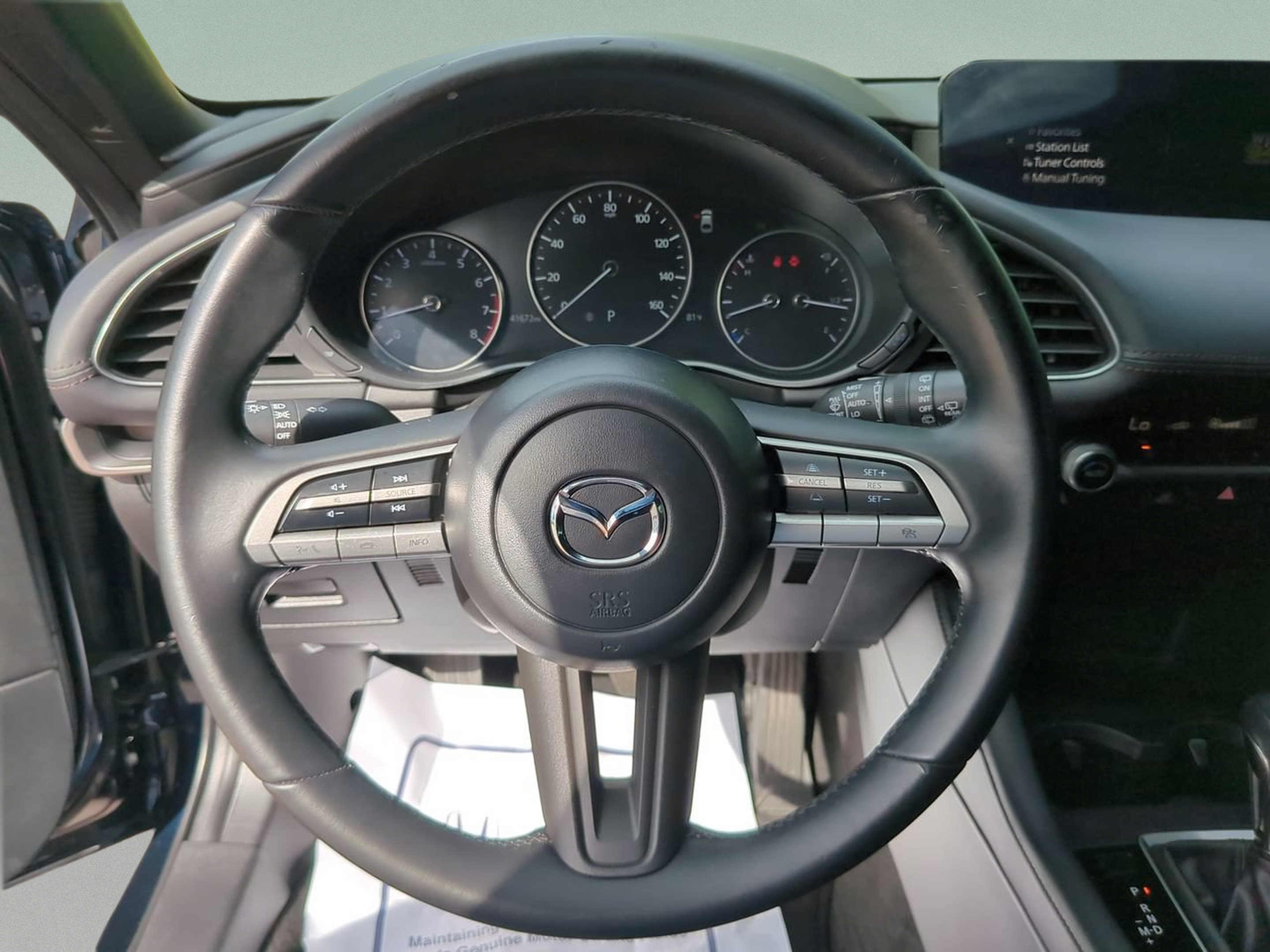 Used 2023 MAZDA MAZDA3 s FWD image 11