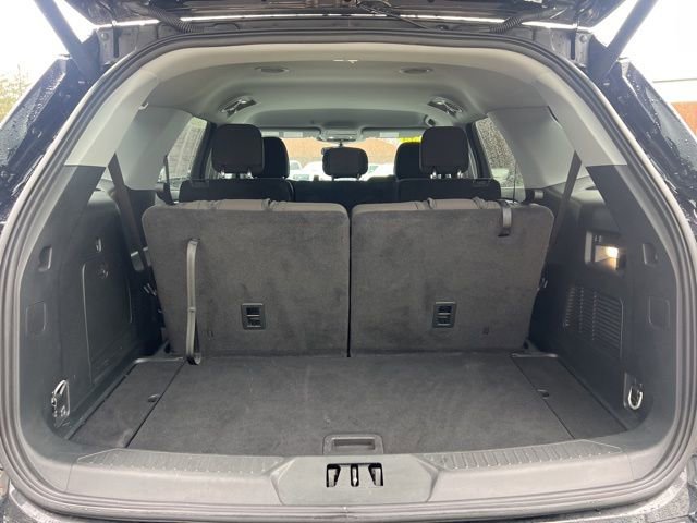 Used 2024 Ford Explorer XLT image 16