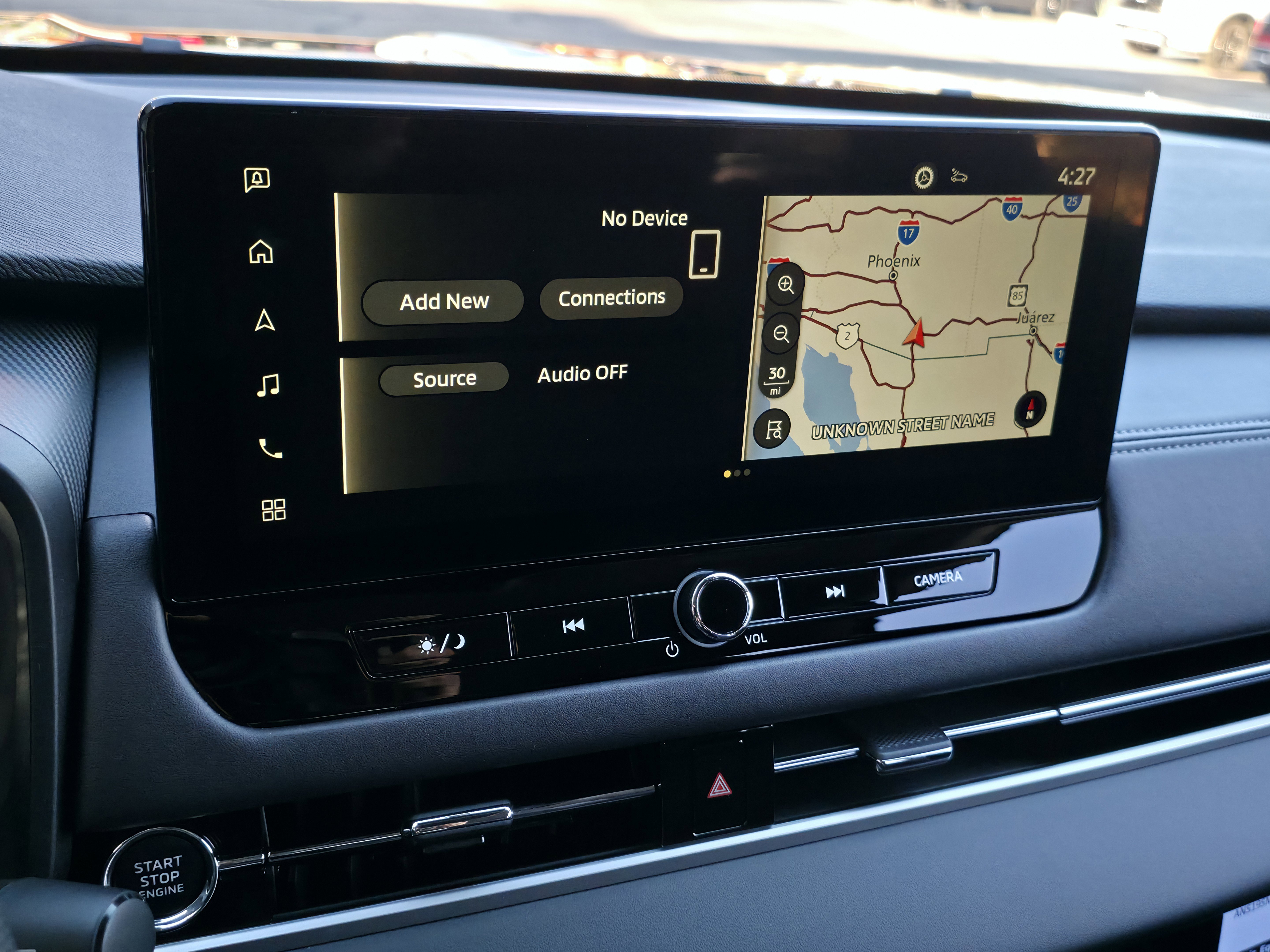 New 2025 Mitsubishi Outlander SE image 17