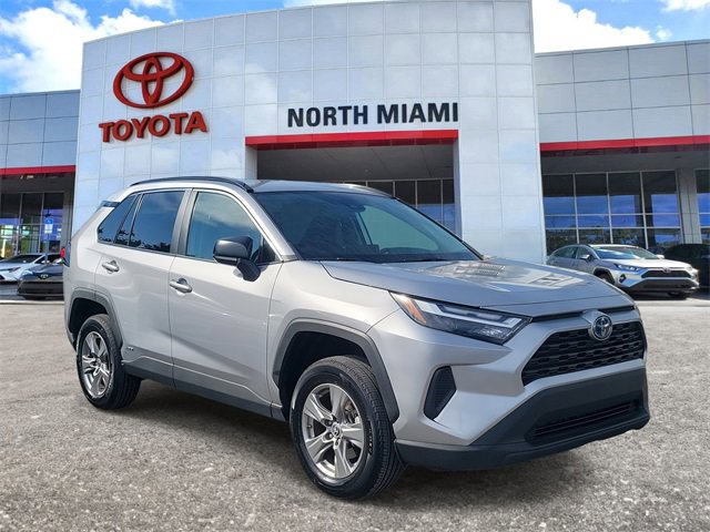Used 2024 Toyota RAV4 LE image 1