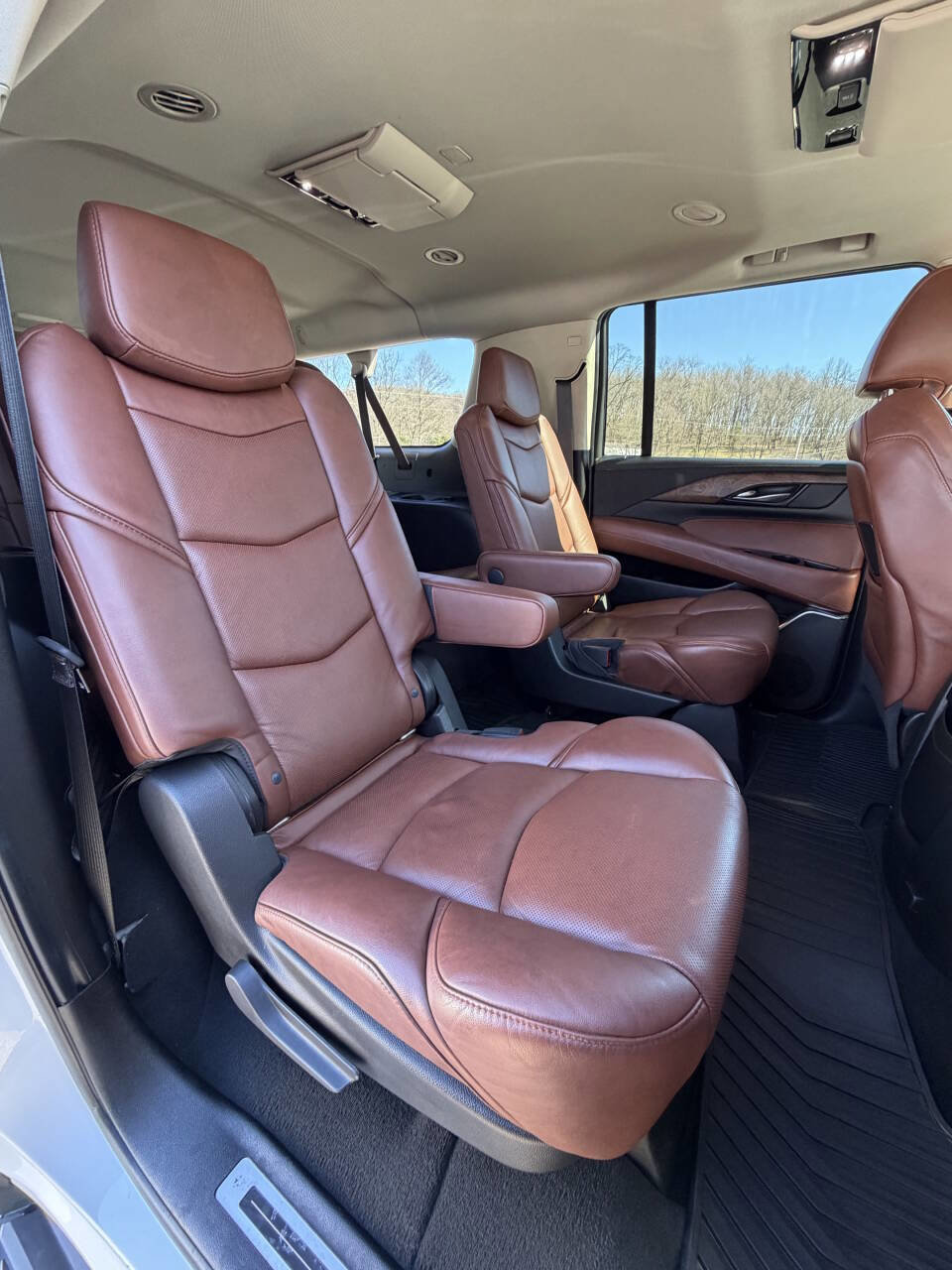 Used 2019 Cadillac Escalade ESV Luxury image 23