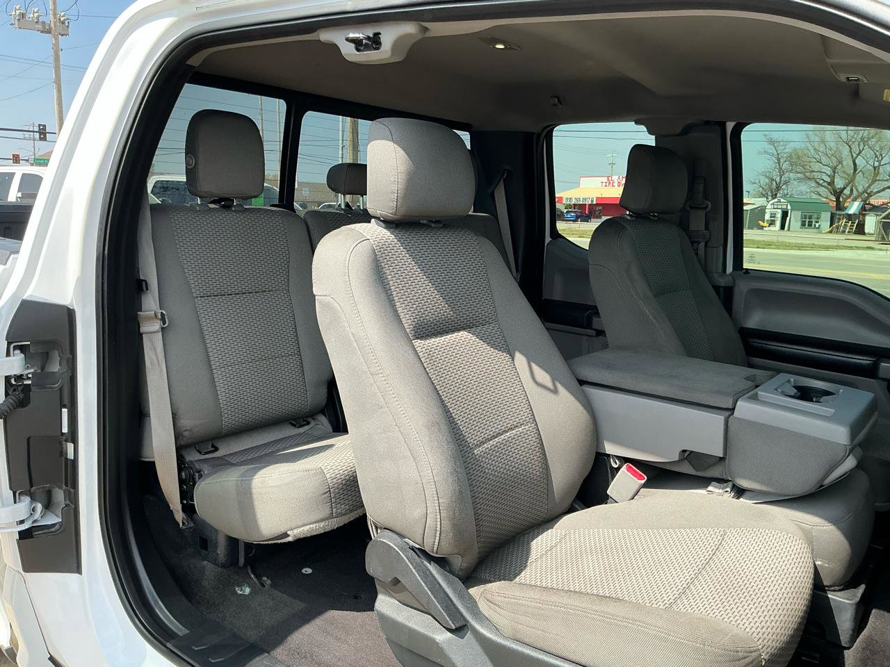 Used 2015 Ford F150 XLT w/ Equipment Group 301A Mid image 17