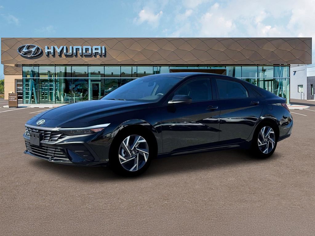 New 2025 Hyundai Elantra SEL image 2