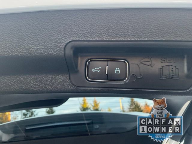 Used 2023 Ford Explorer XLT image 10