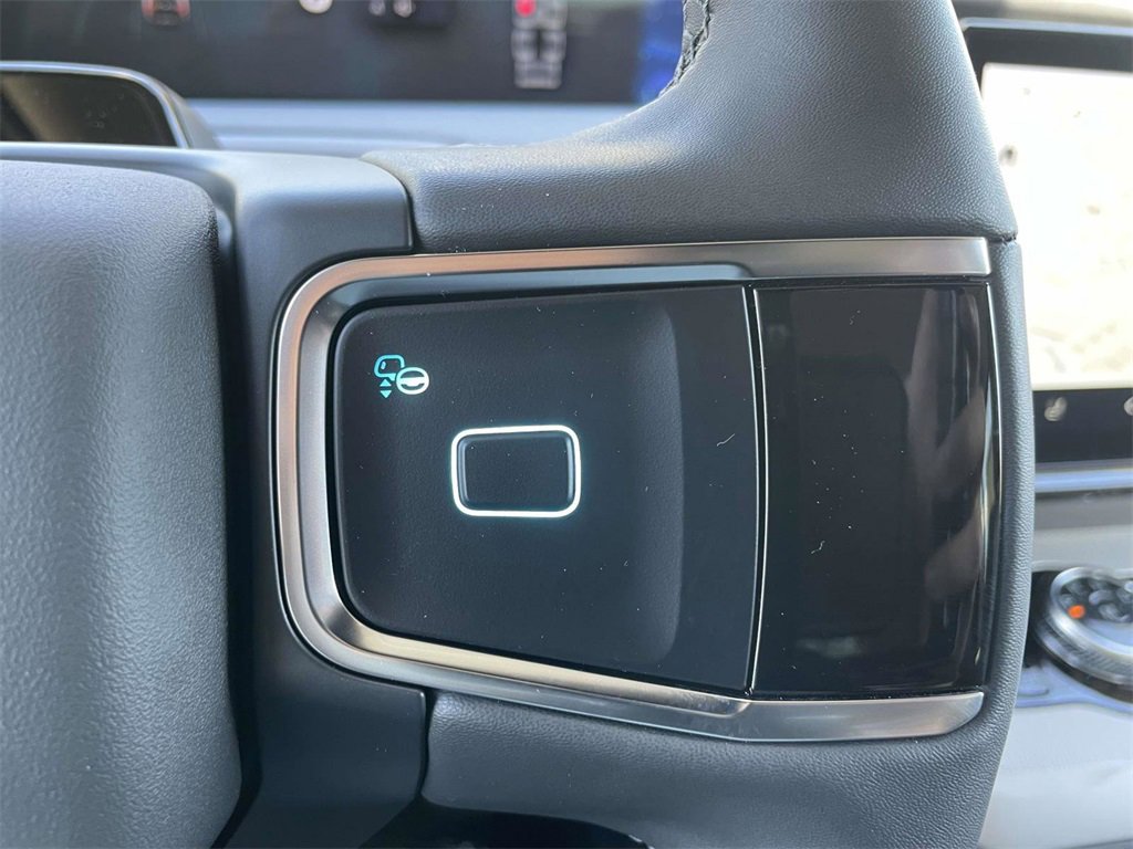 New 2025 Ford Expedition Active image 21