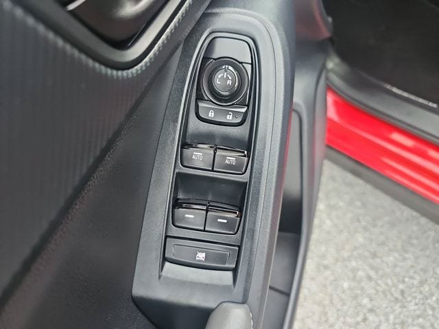 Certified 2025 Subaru Crosstrek 2.5i Premium AWD/4WD image 19