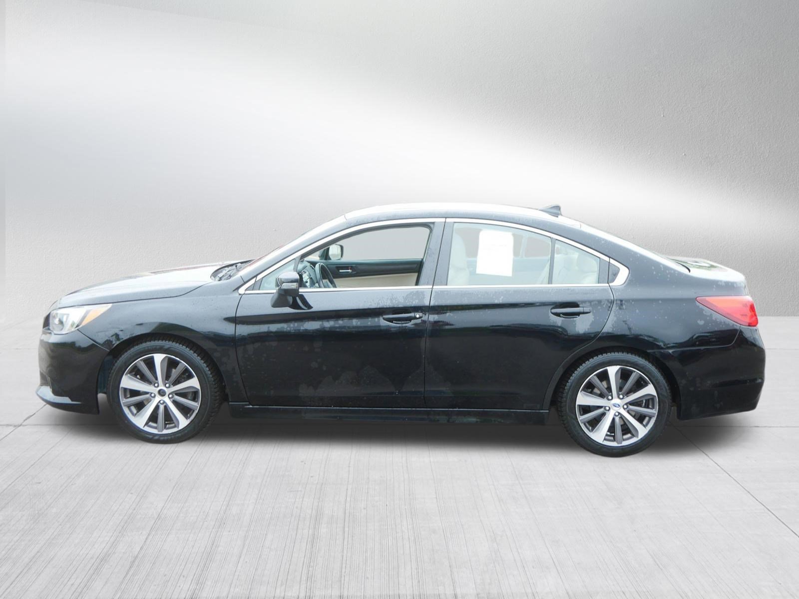 Used 2017 Subaru Legacy 3.6R Limited AWD/4WD image 4
