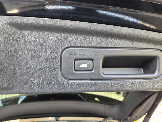 Used 2024 Acura MDX SH-AWD w/ Technology Package image 13