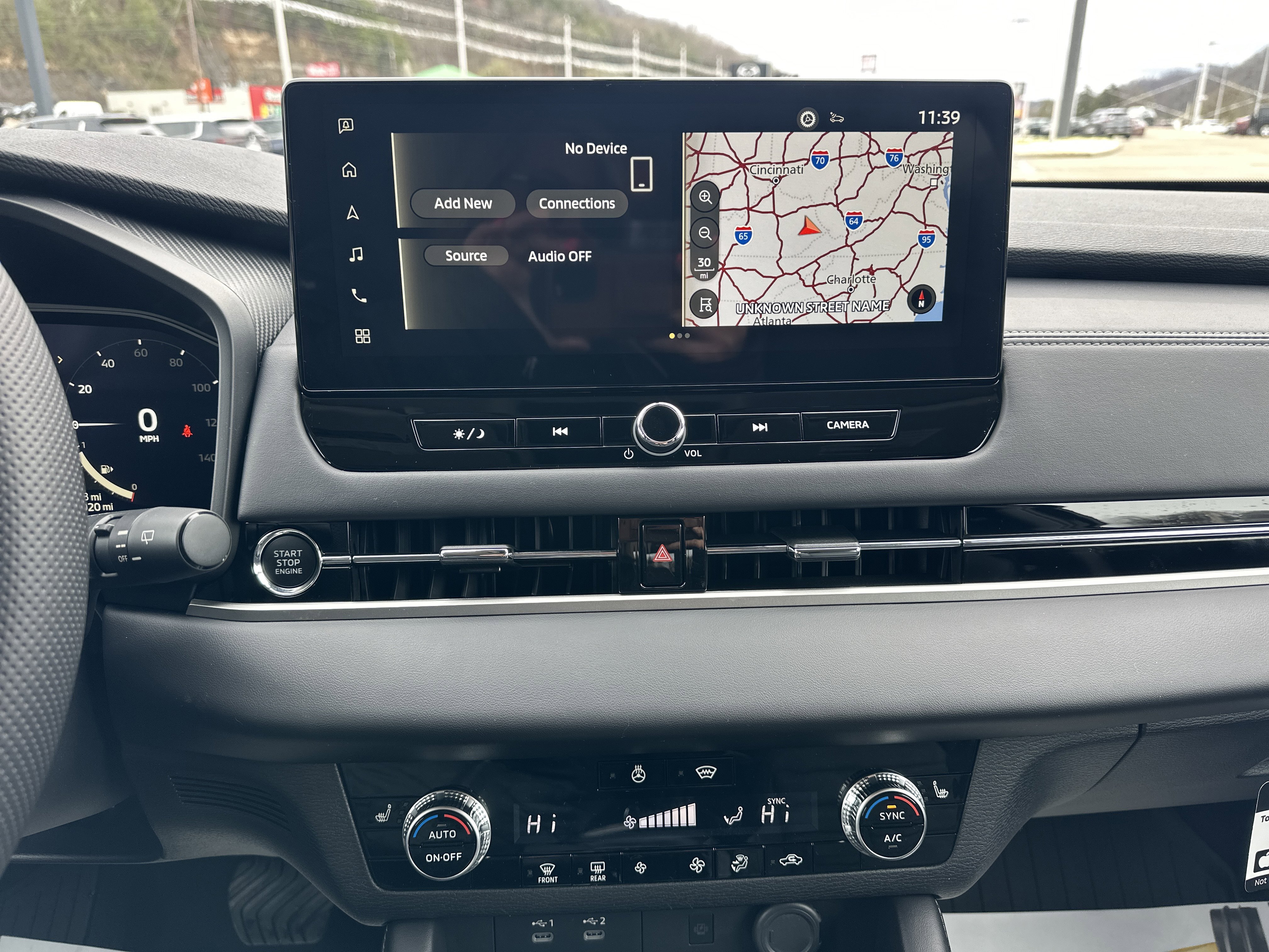 New 2026 Mitsubishi Outlander SE image 13