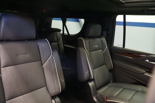 Certified 2023 Cadillac Escalade ESV Premium Luxury w/ Performance Package image 16