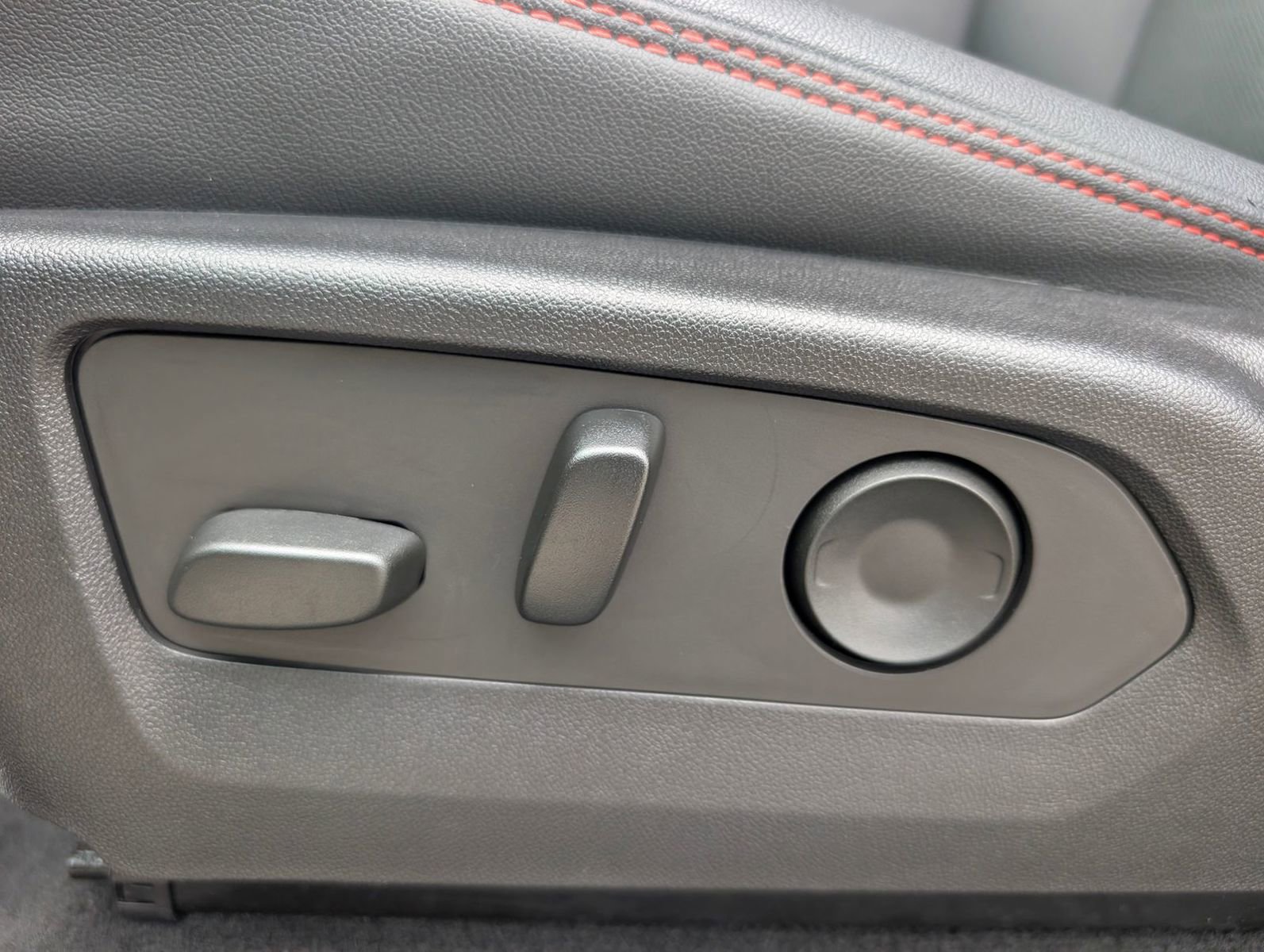 Certified 2023 Chevrolet Colorado Z71 w/ Z71 Convenience Package 2 image 14