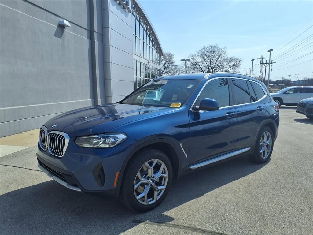Used 2024 BMW X3 xDrive30i w/ Premium Package image 5