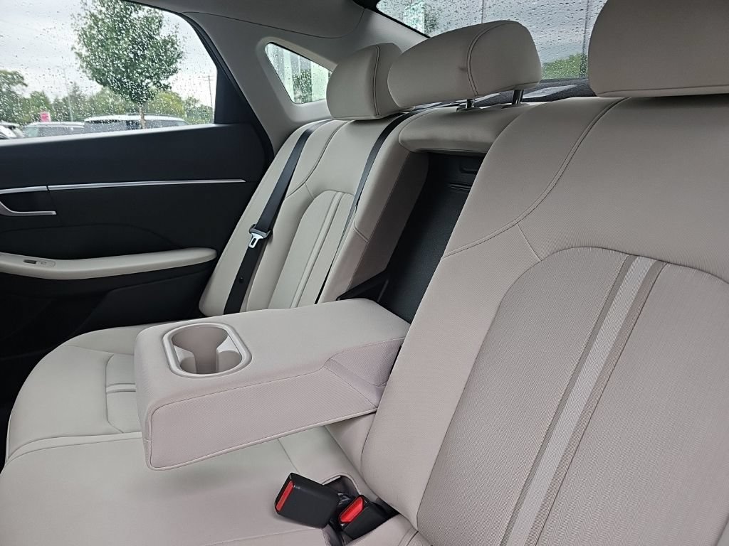 Certified 2025 Hyundai Sonata SEL FWD image 29