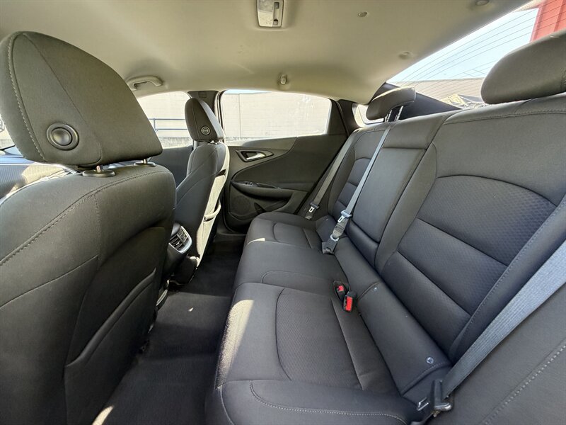 Used 2020 Chevrolet Malibu LT FWD image 26