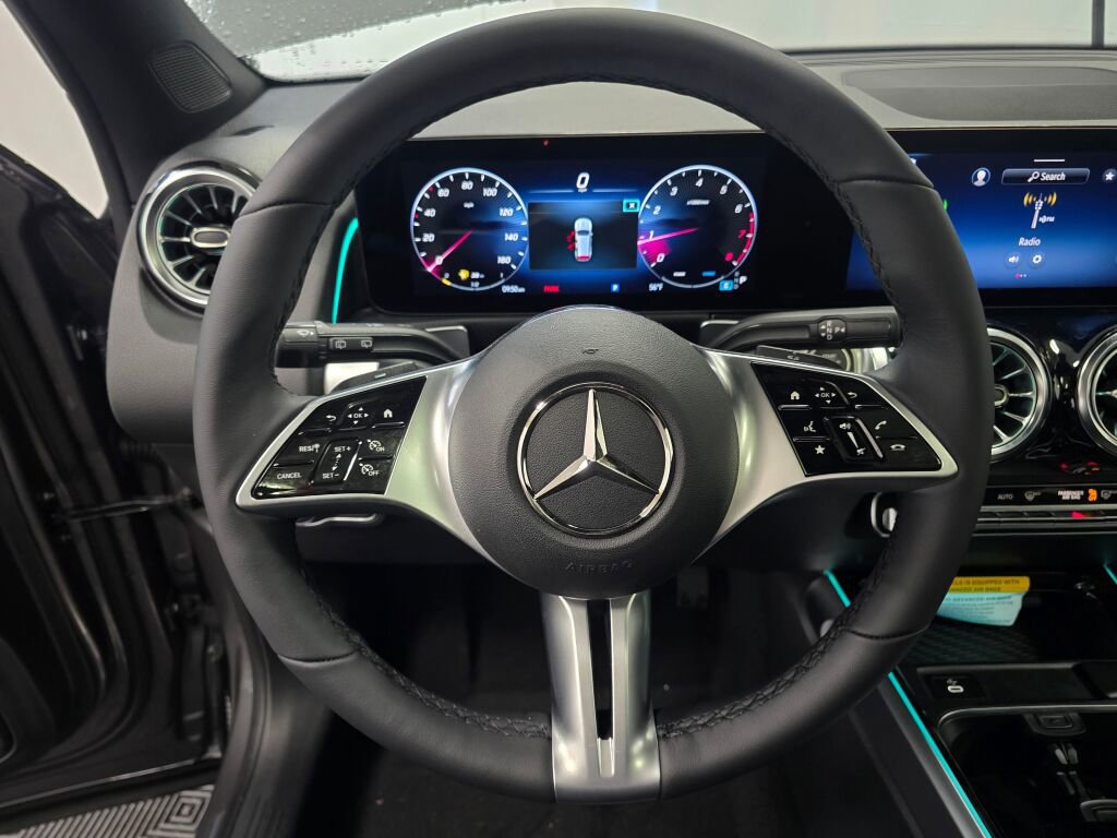 New 2026 Mercedes-Benz GLB 250 4MATIC image 14