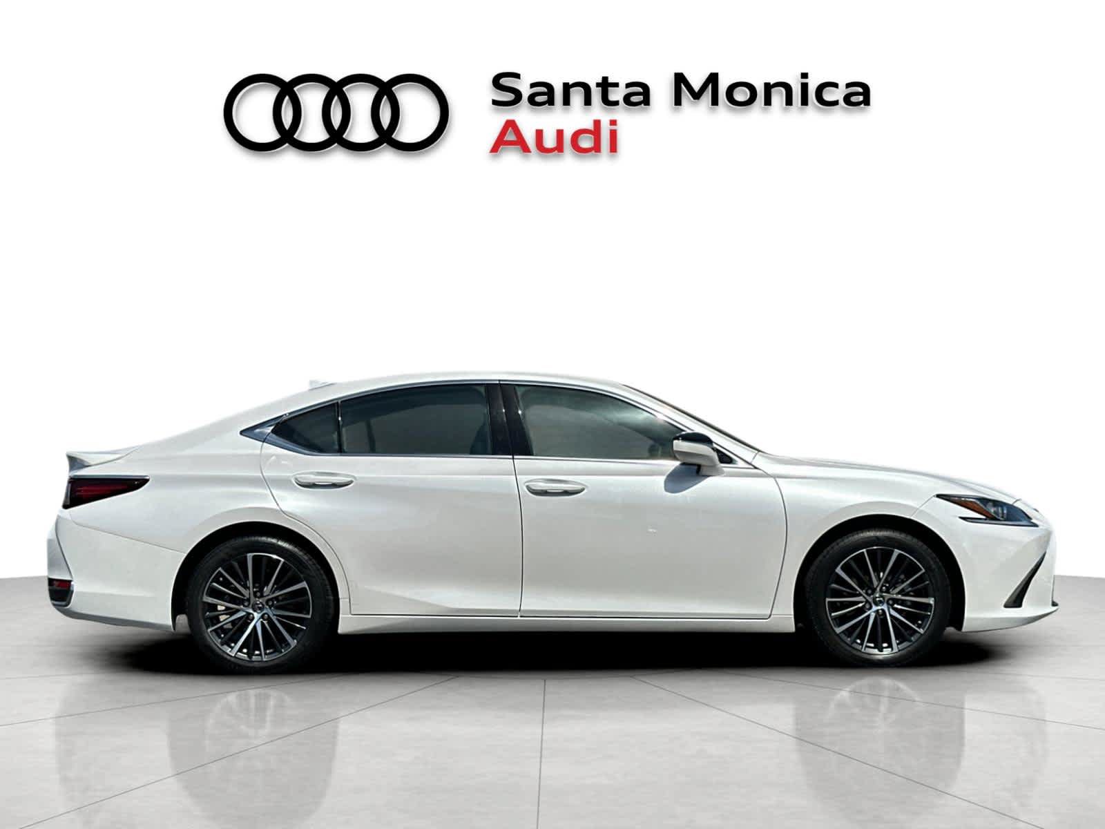 Used 2024 Lexus ES 300h w/ Premium Package FWD image 8