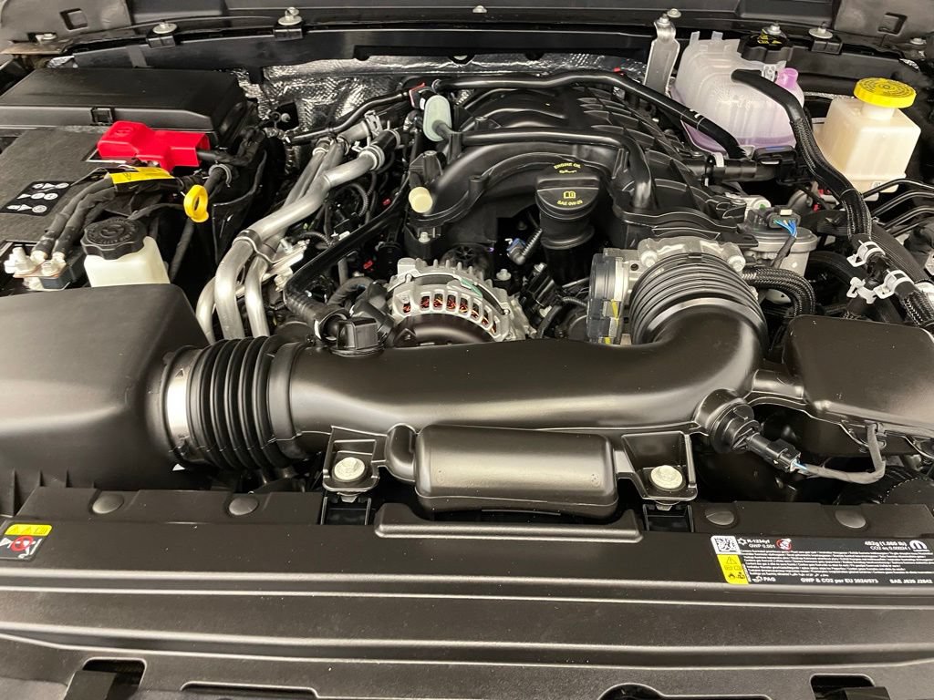 New 2026 Jeep Gladiator Rubicon w/ Whitecap Package AWD/4WD image 17