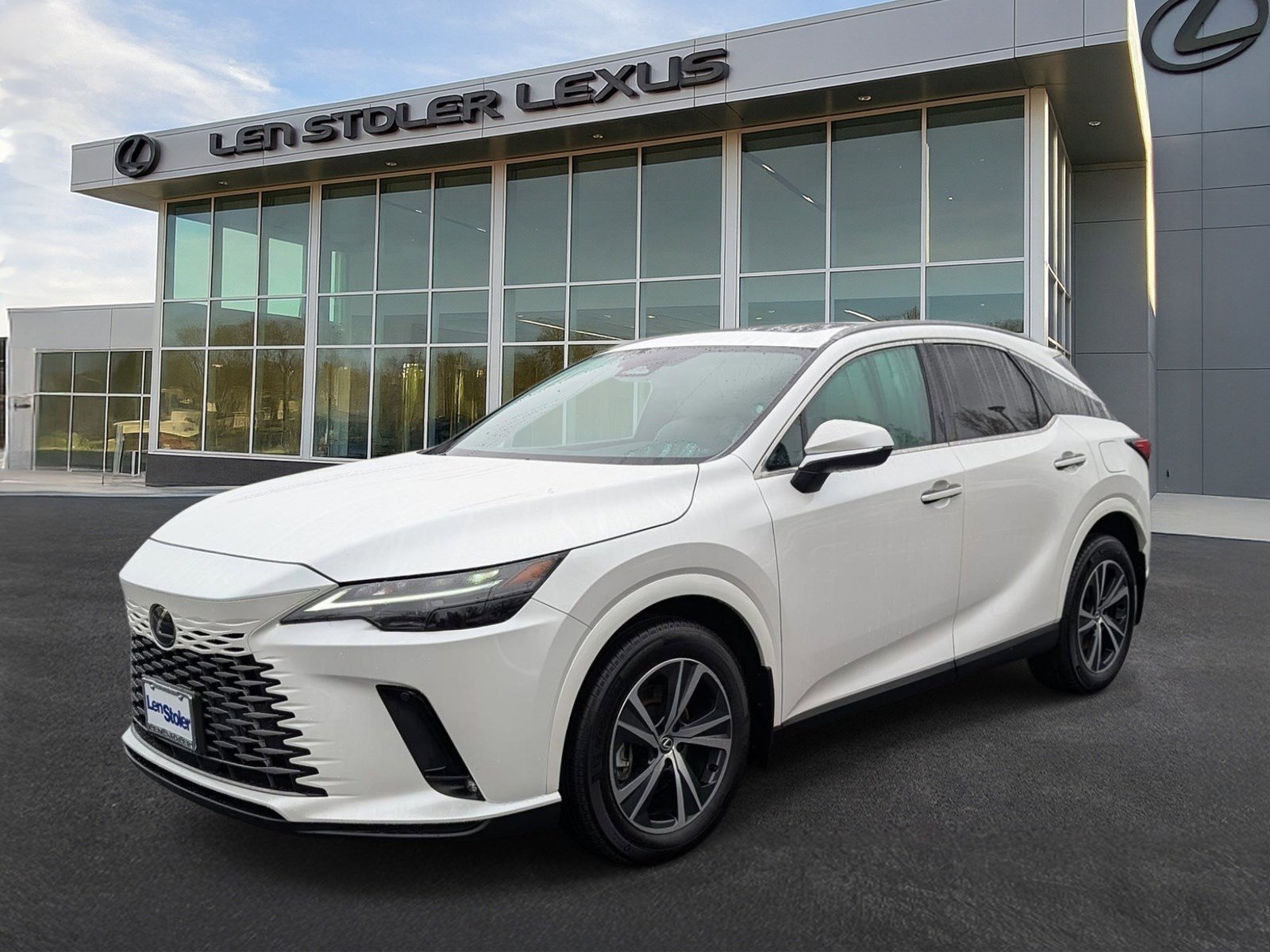 Used 2024 Lexus RX 350 Premium w/ Accessory Package (Z1) image 7