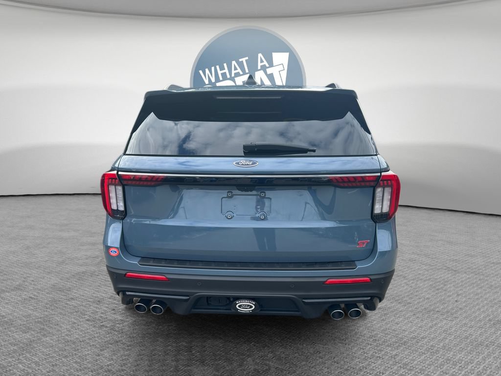 Used 2025 Ford Explorer ST AWD/4WD image 5