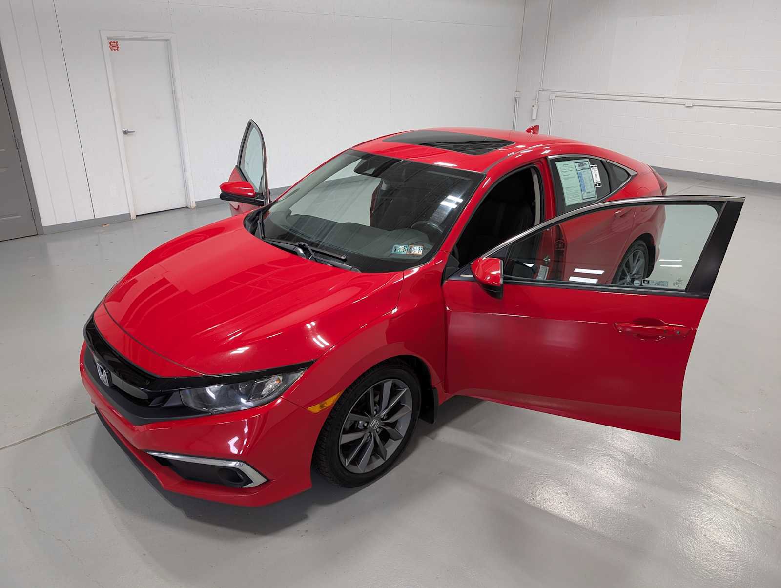 Used 2019 Honda Civic EX image 16