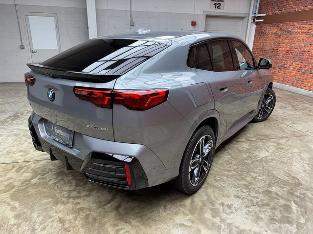 New 2026 BMW X2 xDrive28i image 5